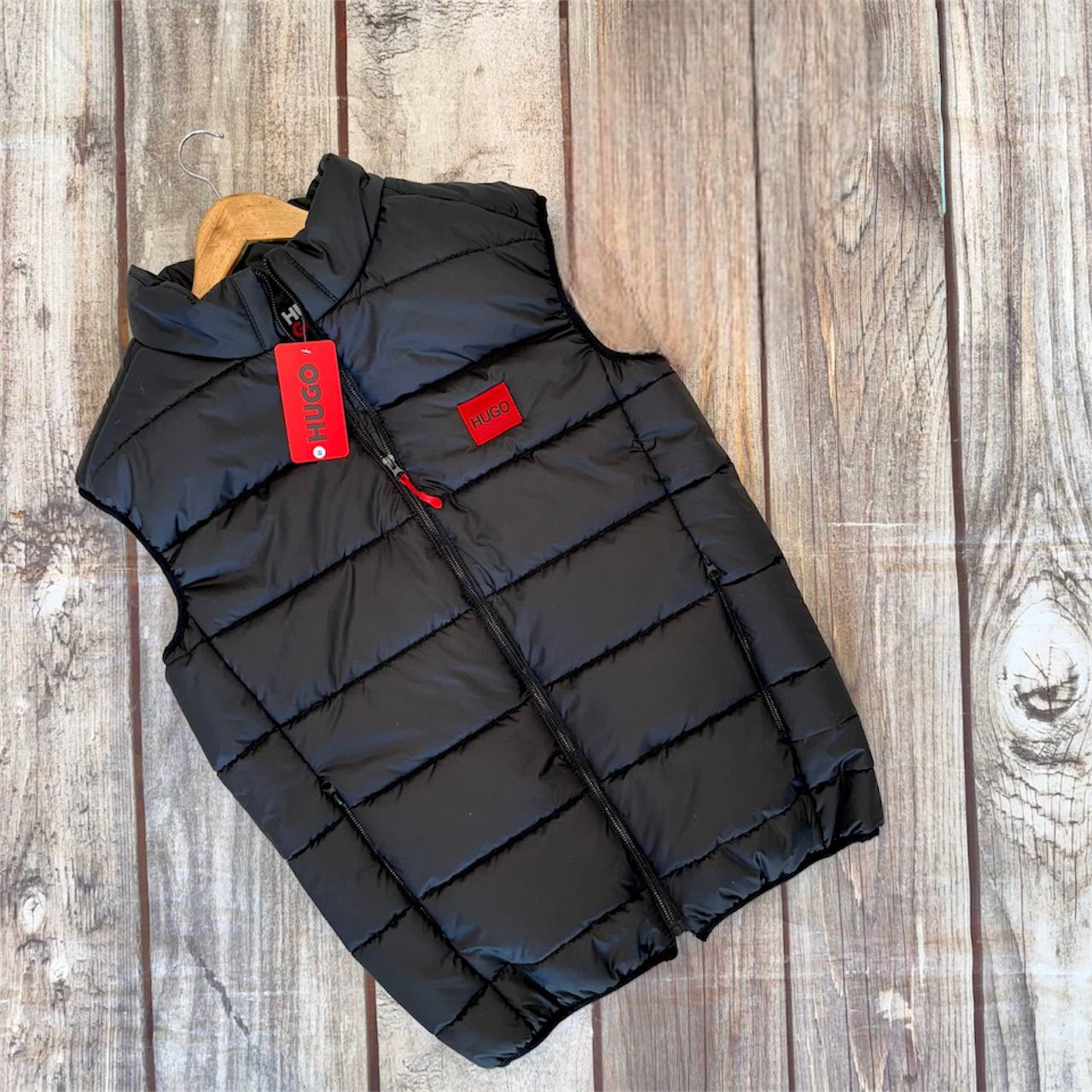 Чоловічий спортивний жилет безрукавка Hugo