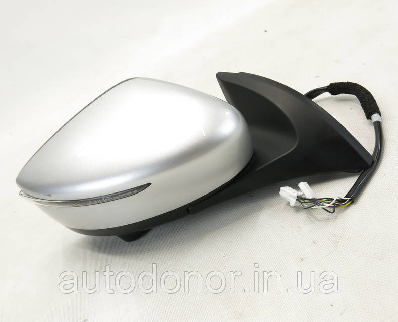 Зеркало заднего вида наружное з камерою правое Nissan Leaf ZE1 (18