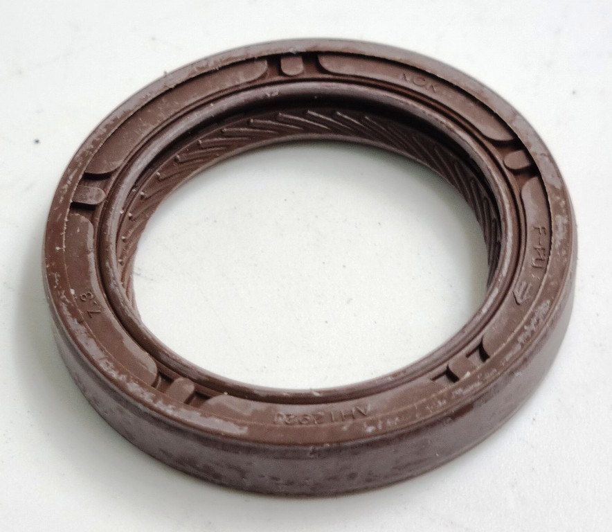 Сальник валу, передній Q-FIX Q303-0914 Галант, Кольт, Лансер, PAJERO Паджеро Спорт MD343565