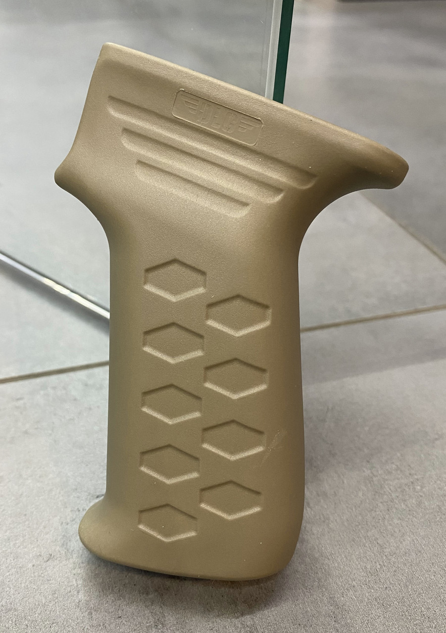 Рукоятка пістолетна для AK 47/74 GRIP DLG-097, колір Койот, з відсіком для батарейок