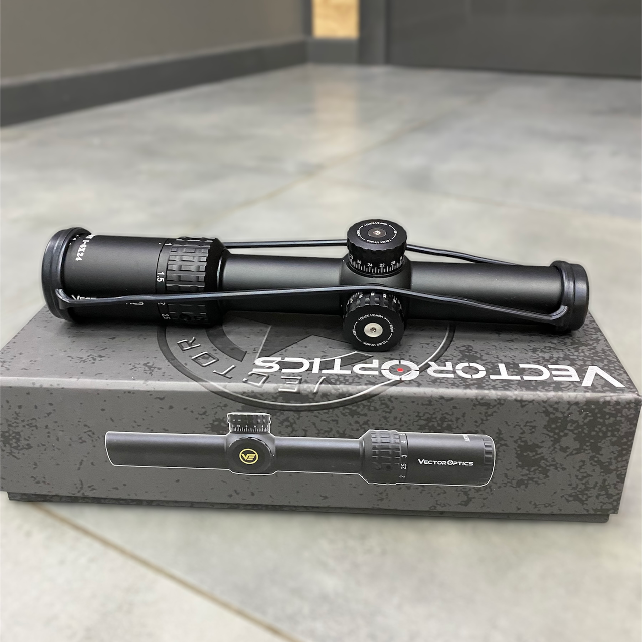 Оптичний приціл Vector Optics Aston 1-6x24 SFP (5002817). Сітка VTC-A з підсвічуванням