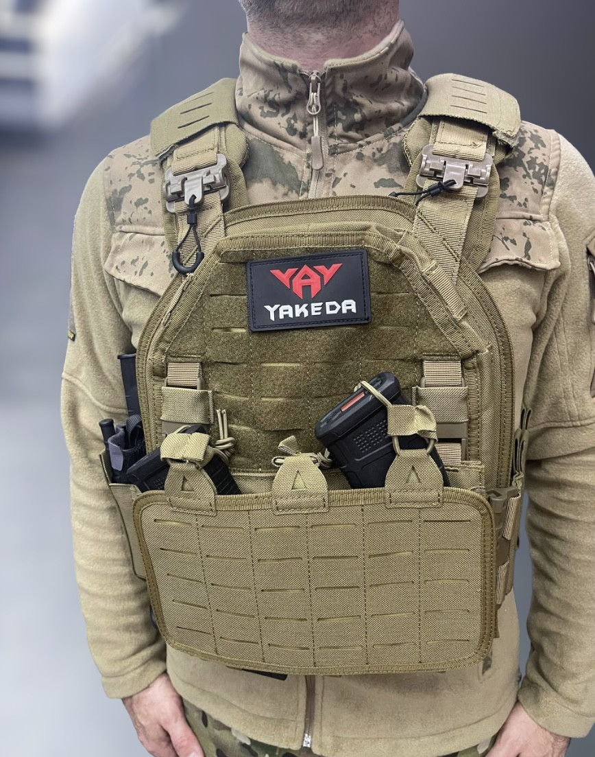 Плитоноска / бронежилет Yakeda VT-6094A 1000D, система MOLLE, підсумки, колір Койот, на моллі
