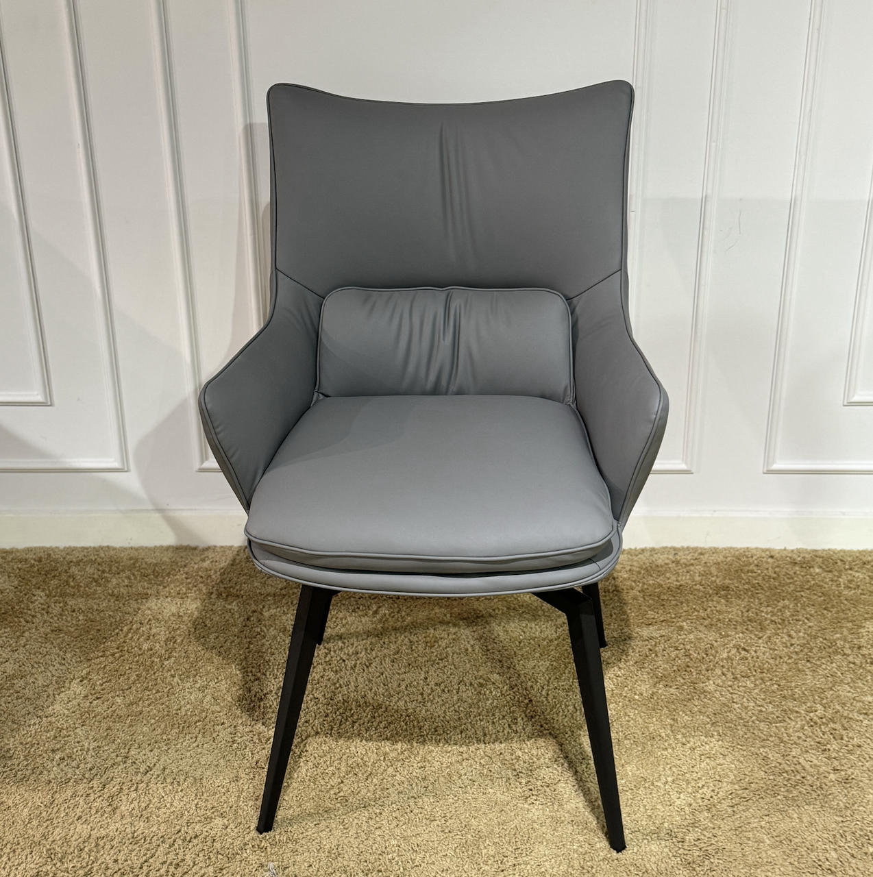 Крісло  обіднє модне шкіряне поворотне (США) 56х64х91 см JOSS