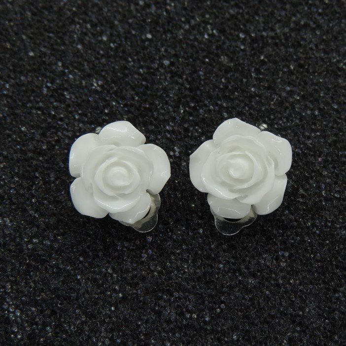 Кліпси сережки дитячі для вух без пробивання вуха Liresmina Jewelry сережки у вигляді квітки Троянда біла, фото 1
