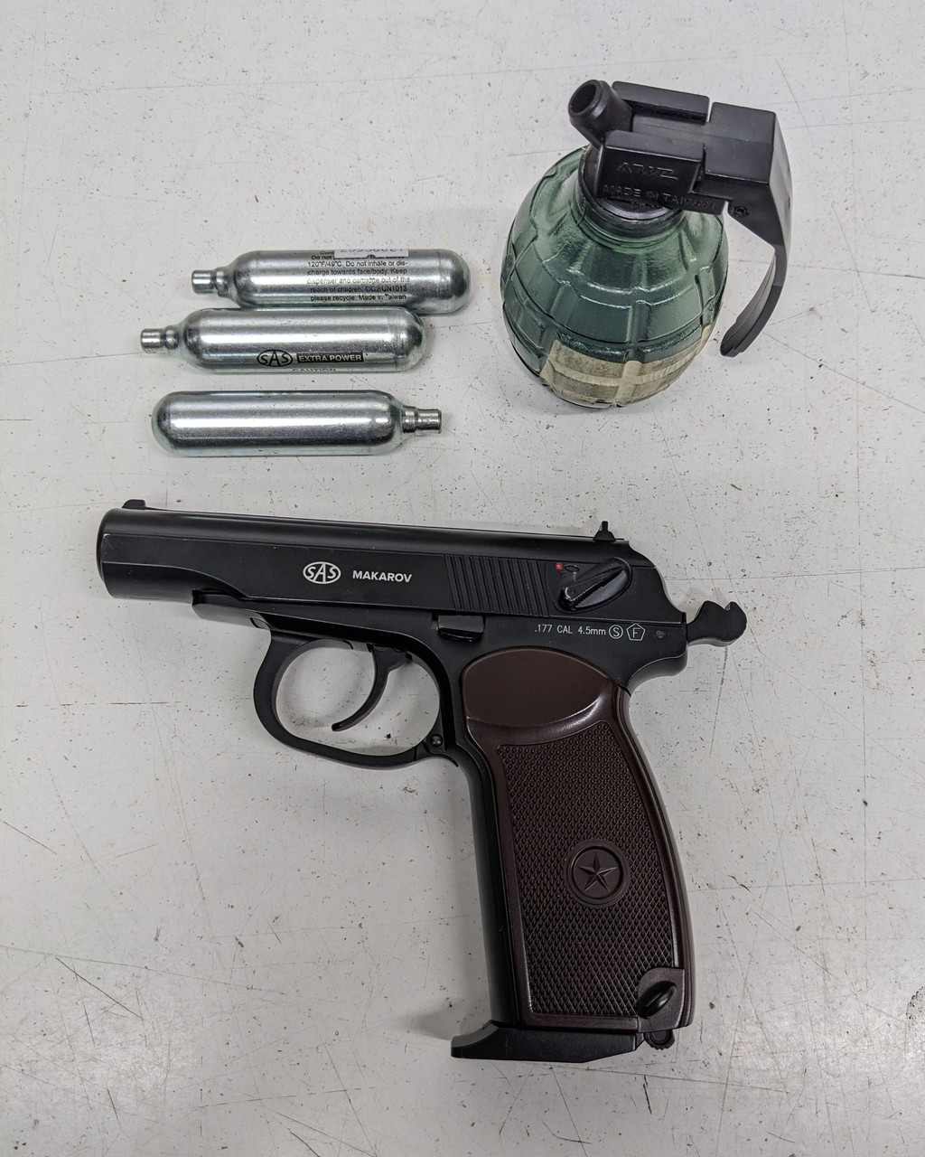 Пневматичний пістолет Макарова KWC Makarov Blowback
