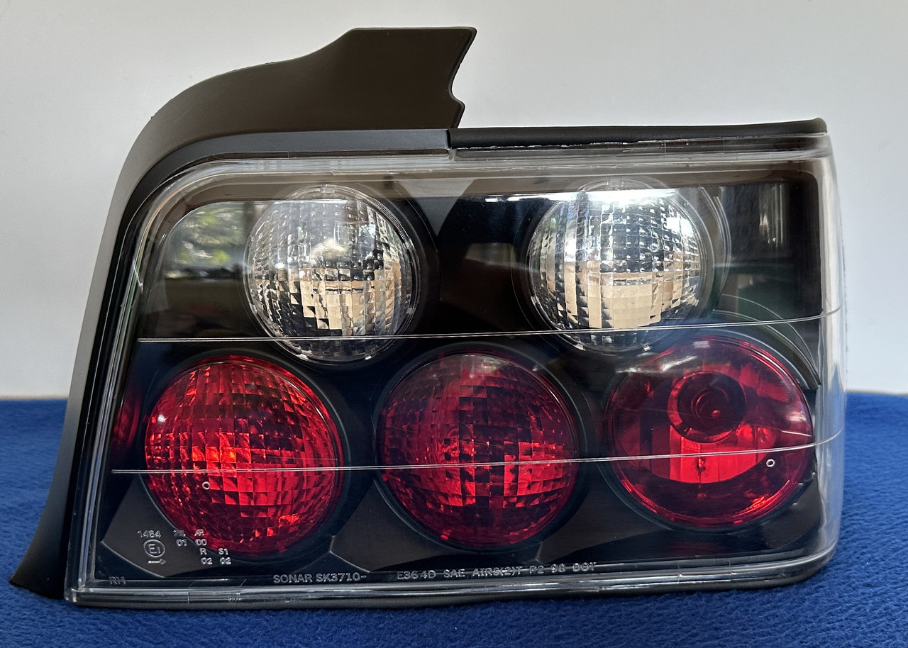 Задні ліхтарі bmw e36 седан, фото 1