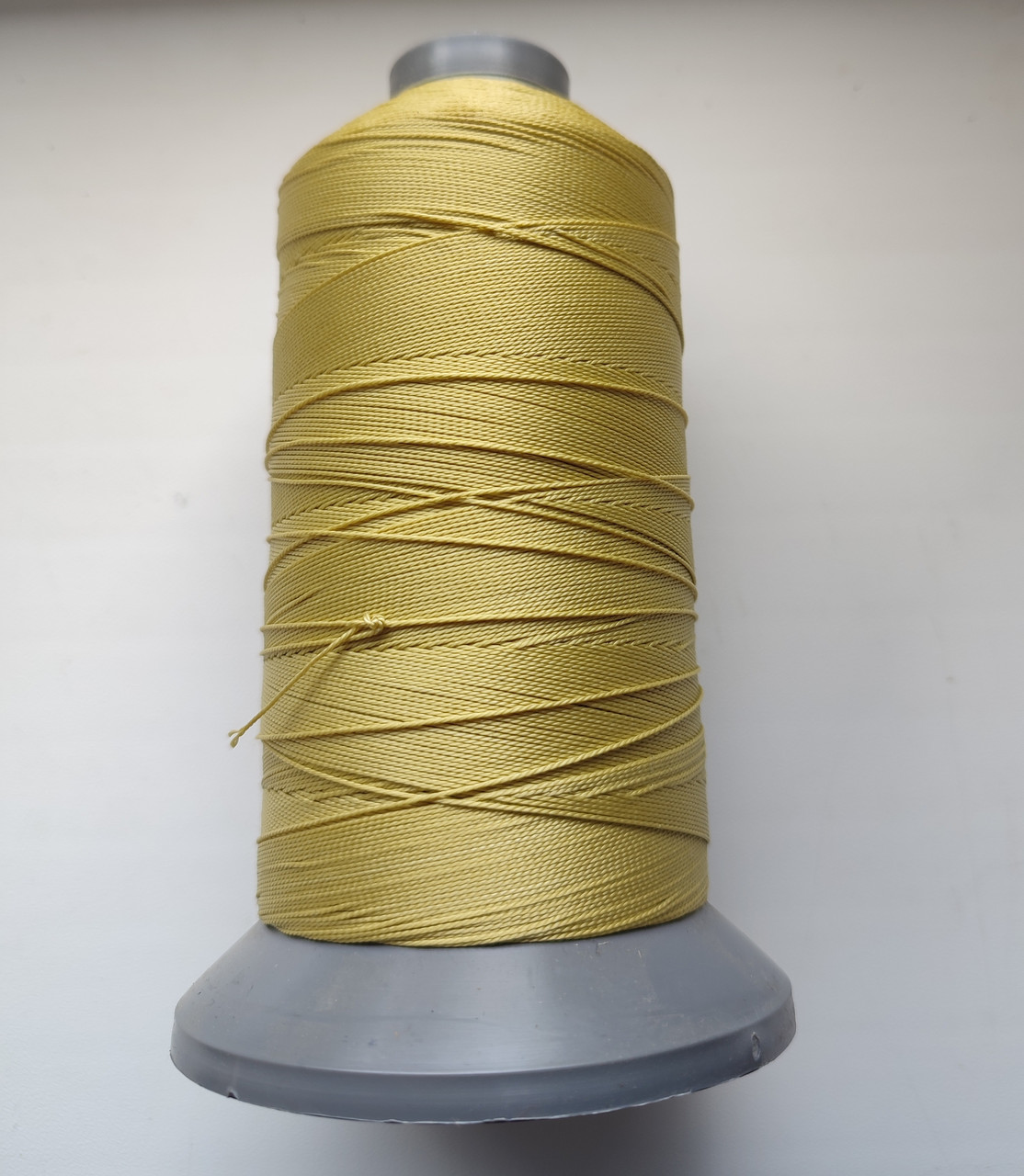 Нитки Gutermann Filan No16. Гірчичний колір ( арт 2113 ).
1000 м