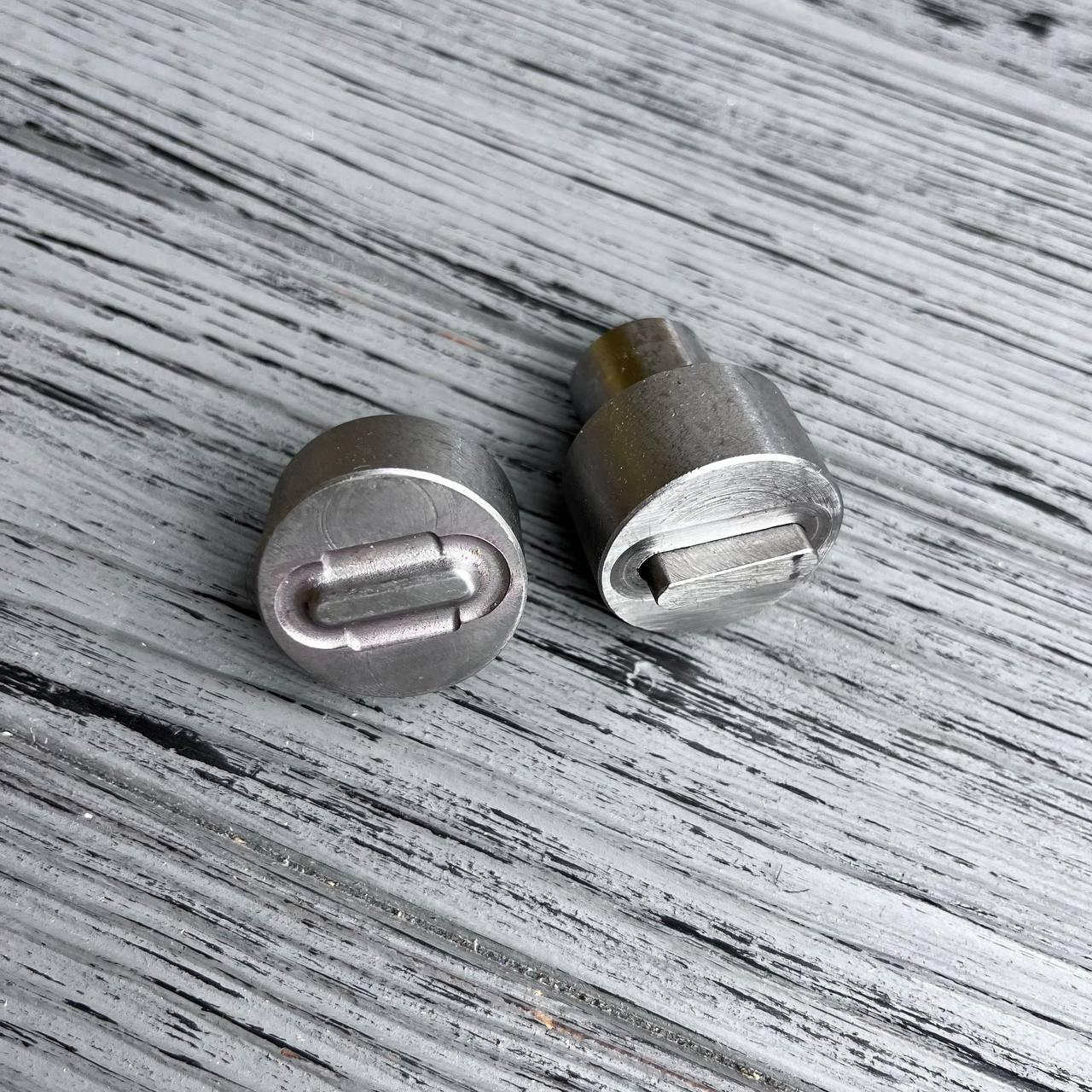 Матриця на люверс овальний 25 мм ( Китай)