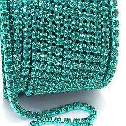 Стразовий ланцюг ss8 (2,5 мм) 1 м Waves green