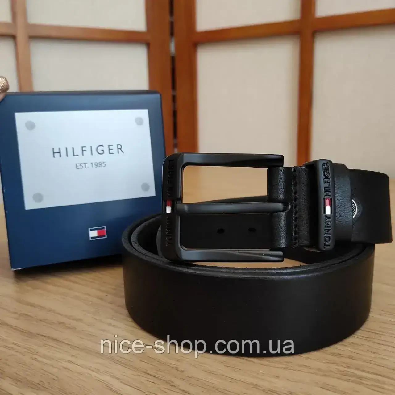 Ремінь Tommy Hilfiger шкіряний з чорною матовою пряжкою