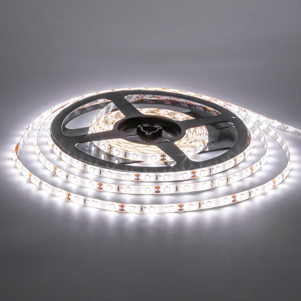 Led стрічка 12В біла smd2835 120LED/m IP65, 1 м