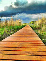 Пирс для рыбалки и купания на винтовых сваях. Старогниличанское водохранилище.