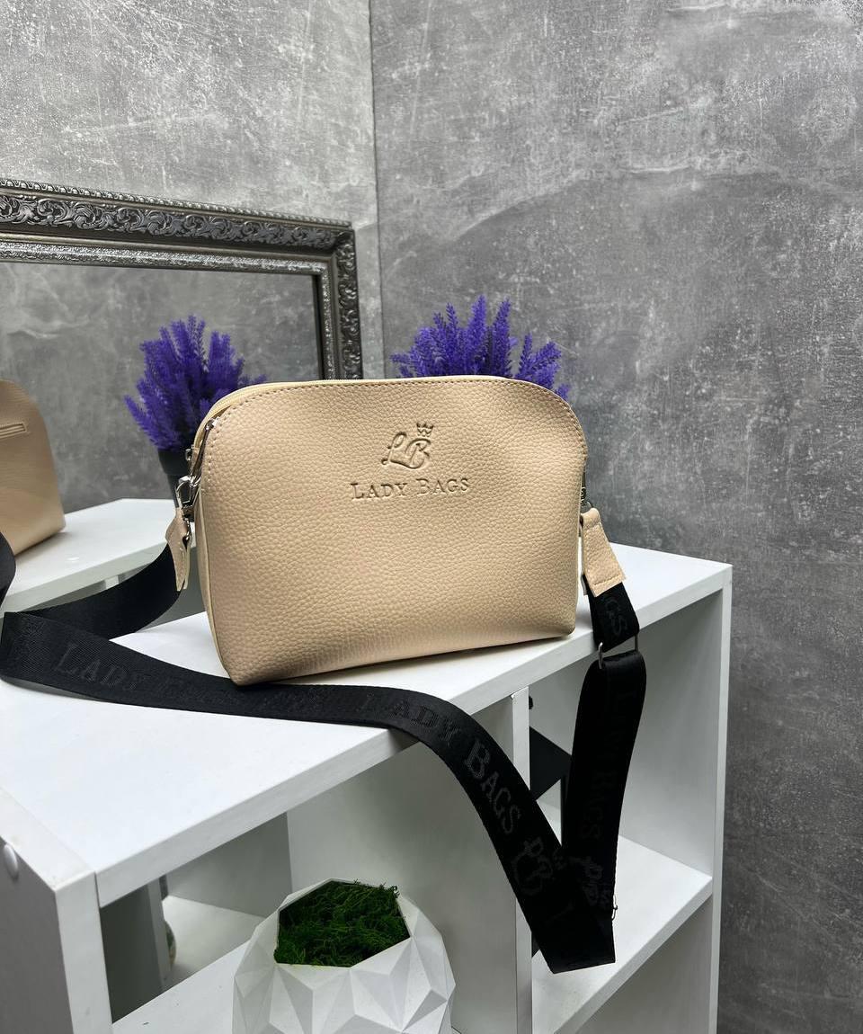 Жіноча сумочка кросбоді на широком ремені сумка через плече темно-бежева шкірзам