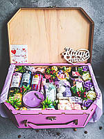 Подарунковий набір сердечком для дівчини для коханої дружини на річницю на Валентина на 8 березня