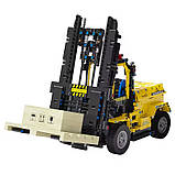 Конструктор дитячий вилочний навантажувач на дистанційному управлінні на 2028 деталей, фото 2
