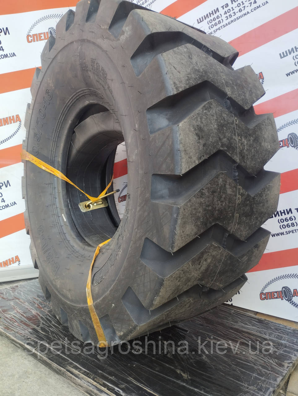 Шина 20.5/70-16 14PR E-3/L-3 TT Advance: продаж, ціна у Києві. Шини для ...