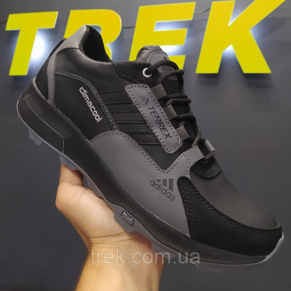 Кросівки чоловічі шкіряні чорні /10681/-43р