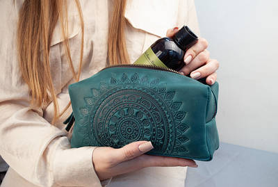 Косметички шкіряні Великі жіночі