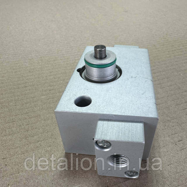 ま Воздухораспределитель КПП ЯМЗ, КРАЗ, МАЗ нового образца