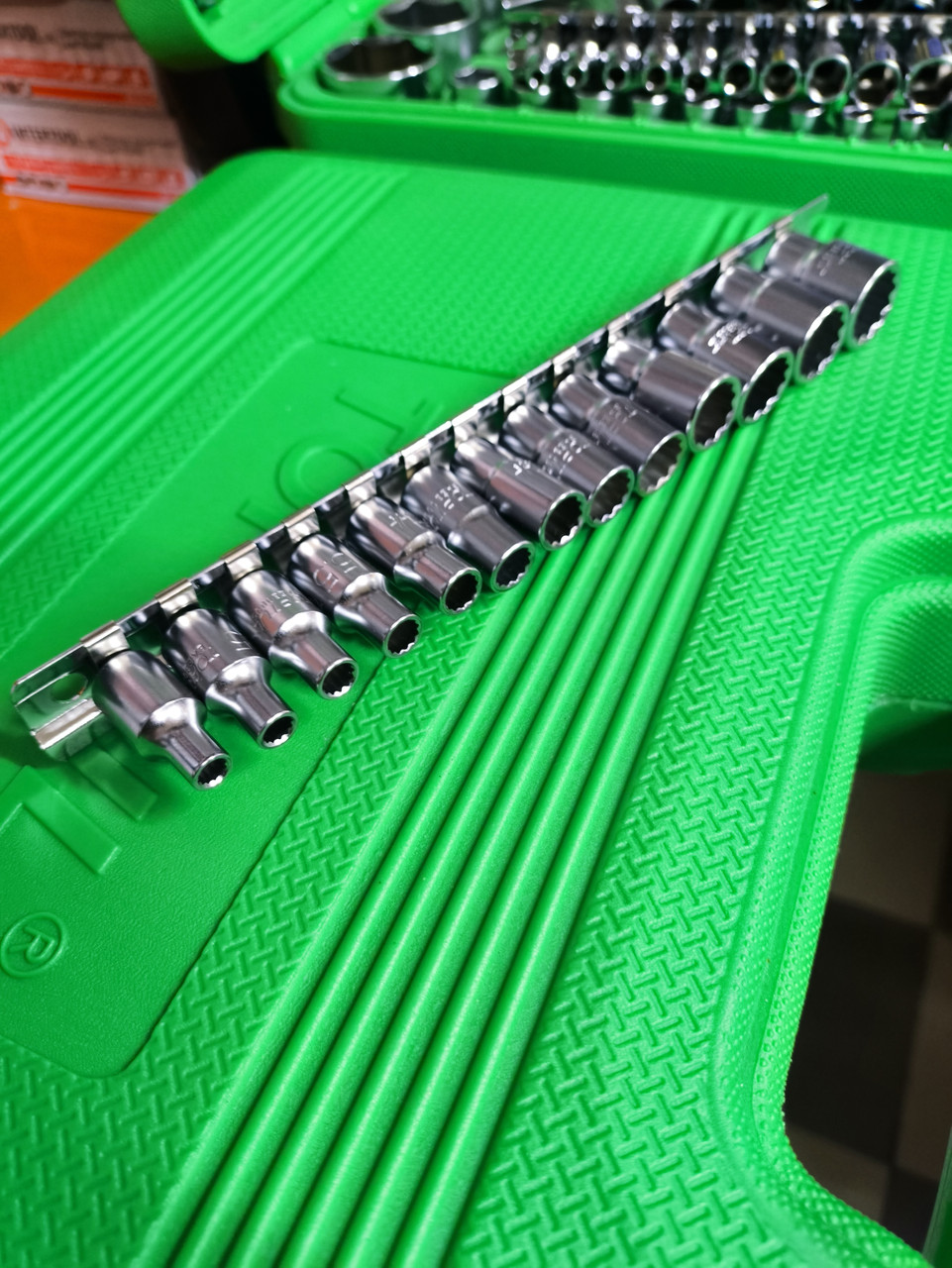 Набір головок 12-г. 1/4" 13ед. 4~14 мм (на планці) TOPTUL GAAQ0801U-12+14, фото 1