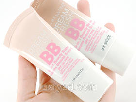 Тональний крем для обличчя Maybelline BB Cream Dream Fresh (Мэйбелин ВВ Крем Дрім Фреш)