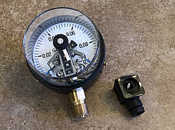 ДМ2010-У2 Електроконтактний сигналізувальний манометр 1 кгс/см2 (0.1 МПа) Ф100 мм М20х1,5 (UAM-Україна)