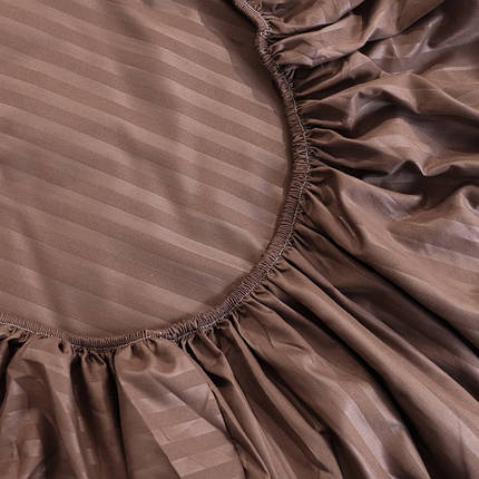 Темне захисне натяжне простирадло-наматрацник із мікрофібри на гумці (140*200*25) двоспальне коричневе однотонне в смужку, фото 2