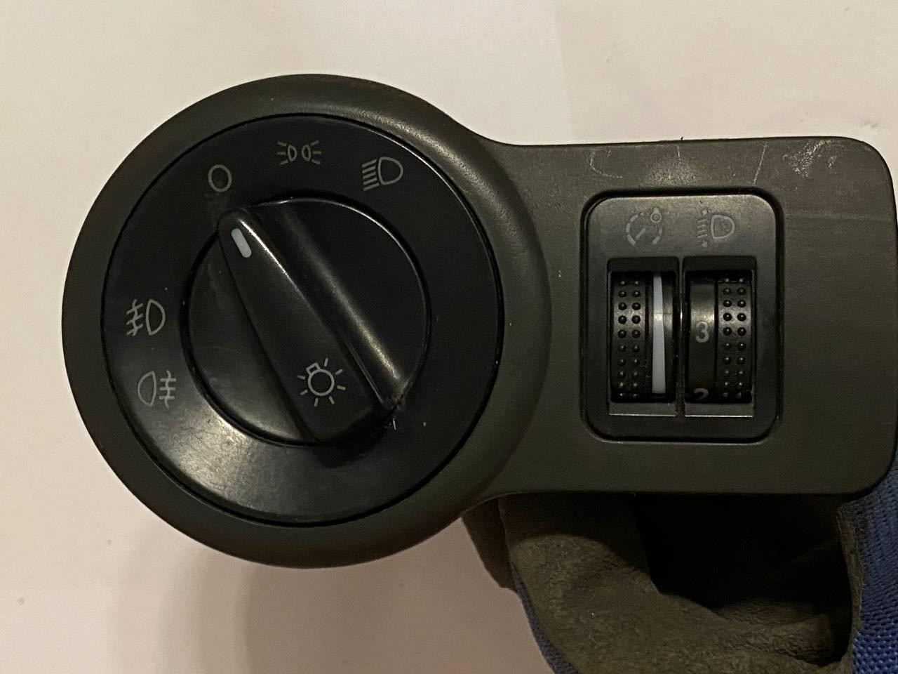 Перемикач світла Volkswagen / Audi BK7 3B0 941 531 C / BK73B0941531C / 1U1 941 565 A / 1U1941565A, фото 1