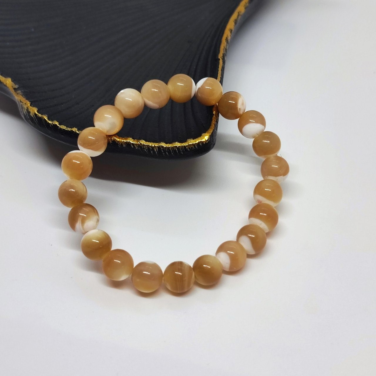 Браслет на 22 намистини з перламутру, фото 1