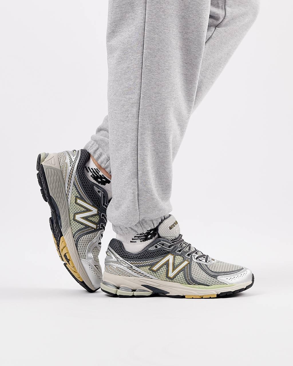 Чоловічі кросівки шкіряні сітка New Balance 860v2 White Gray Silver, кеди Нью Беланс сірі. Чоловіче взуття