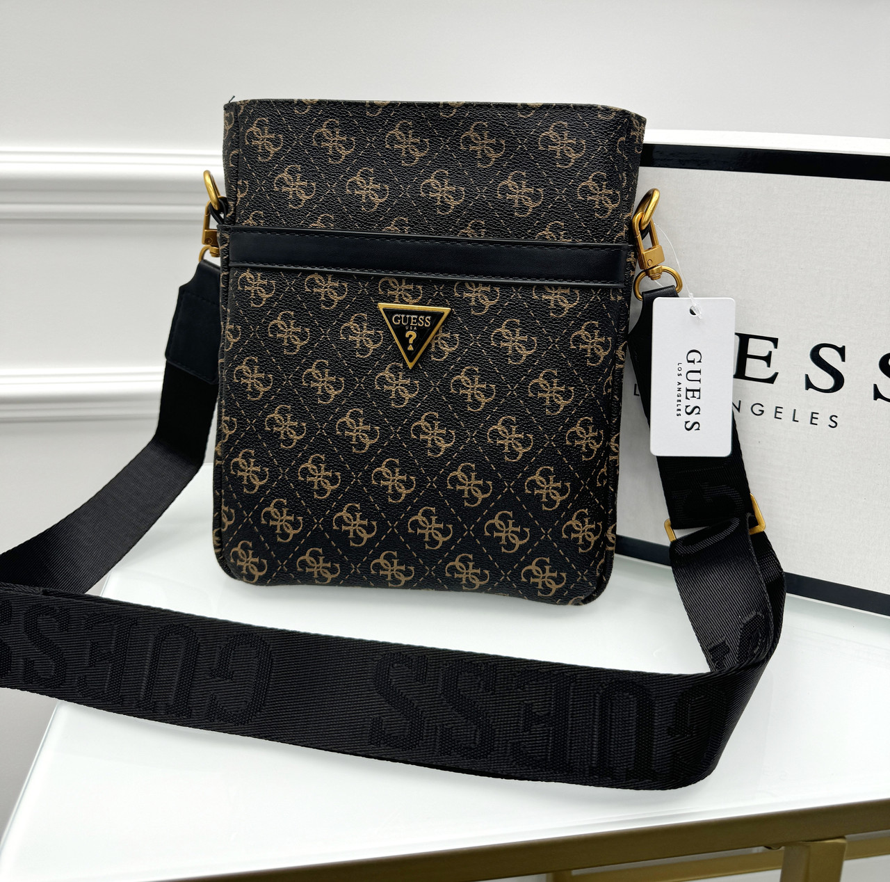 Брендова чоловіча сумка Guess коричнева