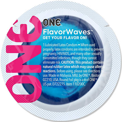Ароматизований презерватив ONE FlavorWaves Bubblegum, 1 шт, фіолетовий, запах жувальної гумки, фото 3
