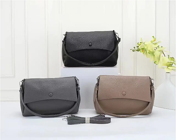 Сумочка жіноча з клапаном та довгим ремінцем 27*19 см у різних кольорах Sasha