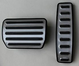 Накладки на педалі Audi Q7 у стилі V12