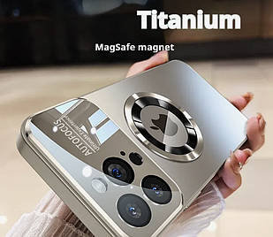 Серебристий титановий магнітний Magsafe чохол на iPhone 15 pro max