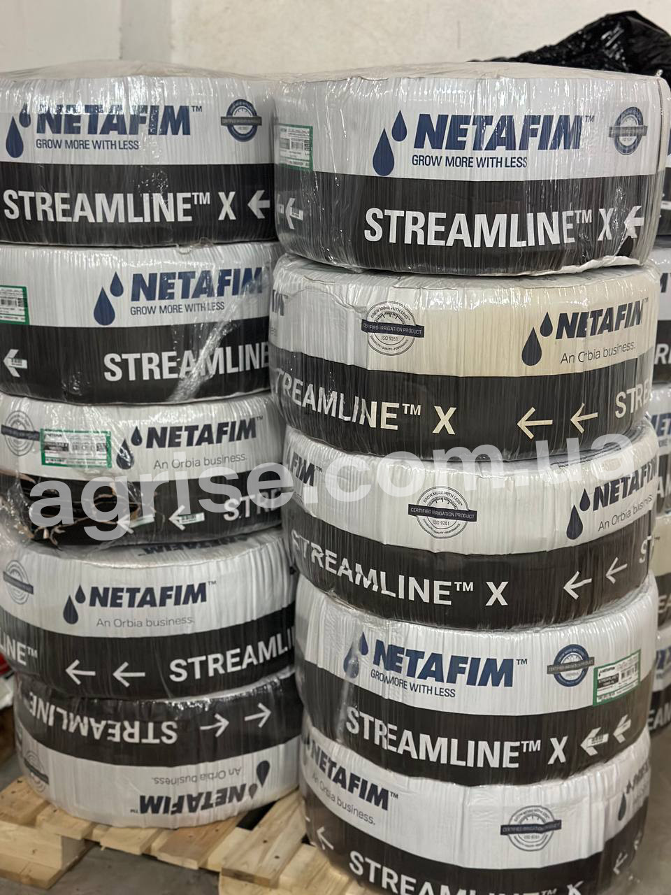 Крапельна стрічка лента Streamline X 1.10L/H 0.30m 3000m (Стрімлайн) Netafim