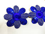 Квітка синій пришивний елемент із паєтками та вишивкою шовком по атласу. на клейовій основі
, фото 2