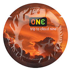 Презерватив ONE Color Sensations — ONE trip tot cloud nine (Orange) 1 шт