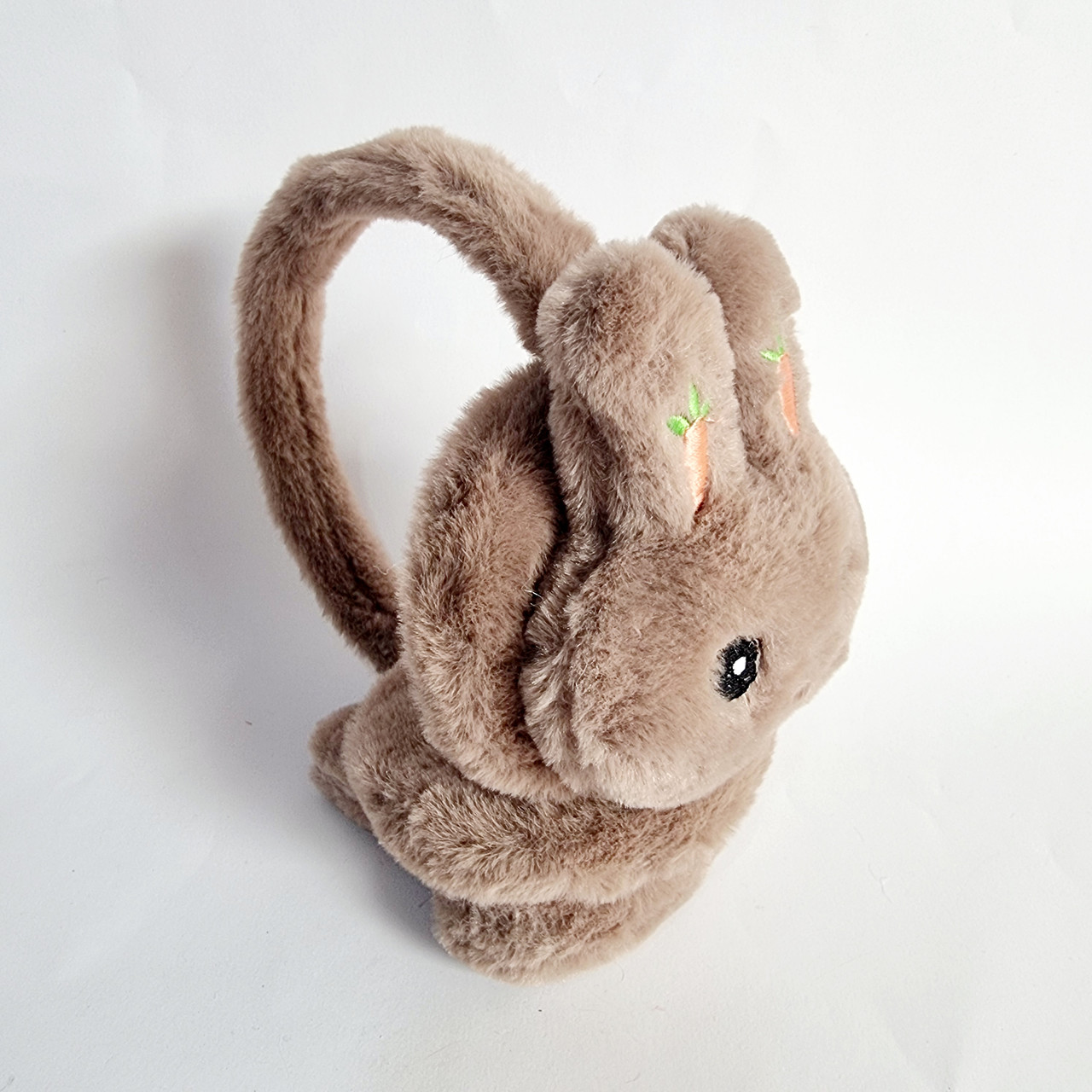 Хутряні дитячі навушники Зайчики з морквинами коричневі, об'єм голови 52-56 см, фото 1