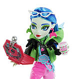 Monster High Ghoulia Yelps HNF81 Лялька Монстр хай Гулія Йелпс Шафа з секретами Неон, фото 5