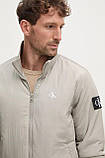 AllOriginal com ua Куртка-бомбер Calvin Klein Jeans чоловіча колір сірий перехідна J30J325592 РОЗМІРИ, фото 5