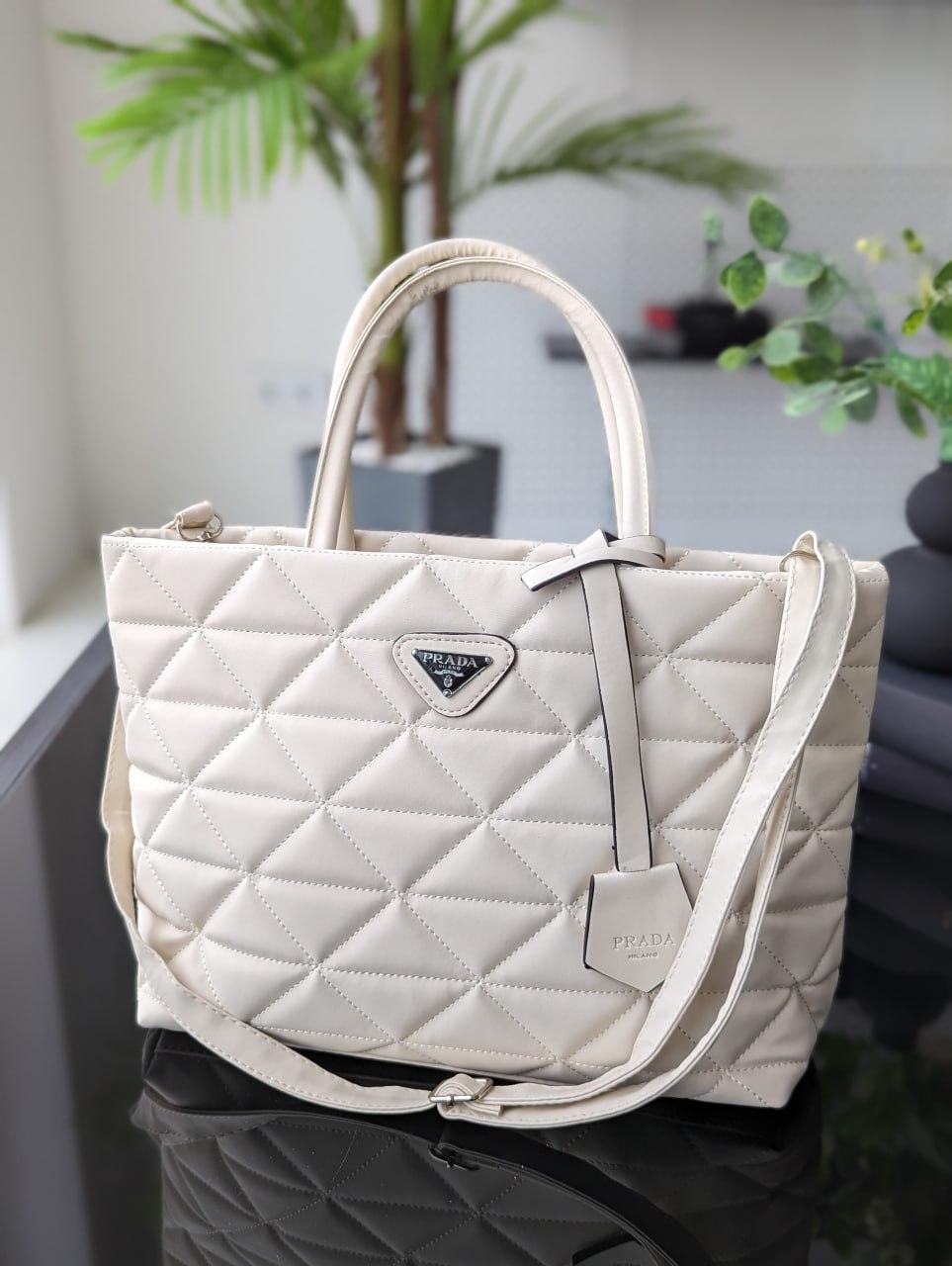 Сумка жіноча Prada молочна шопер сумочка Прада нейлонова, фото 1