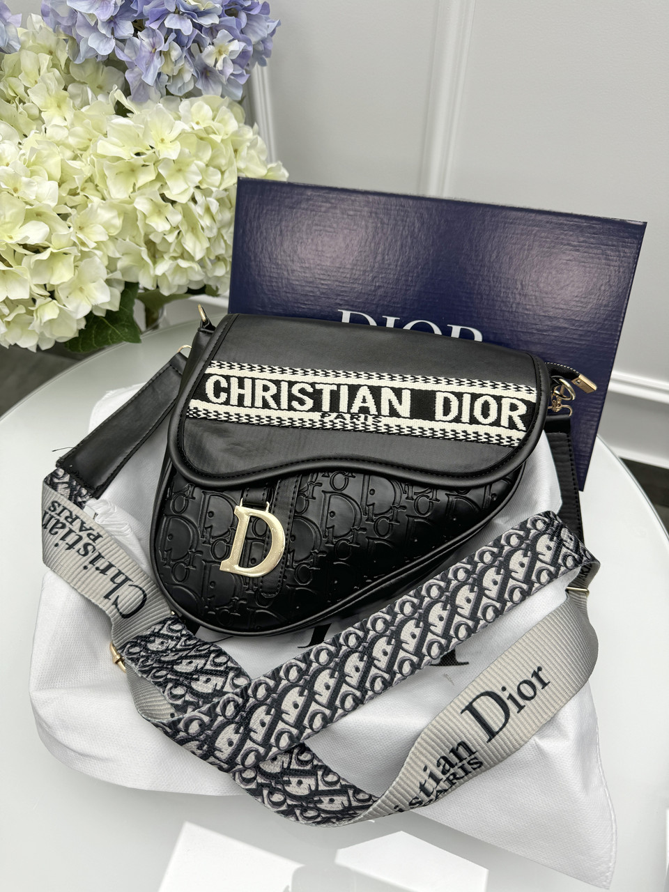 Жіноча сумка Крістіан Діор сідло чорний стьобаний з написом Dior, фото 1