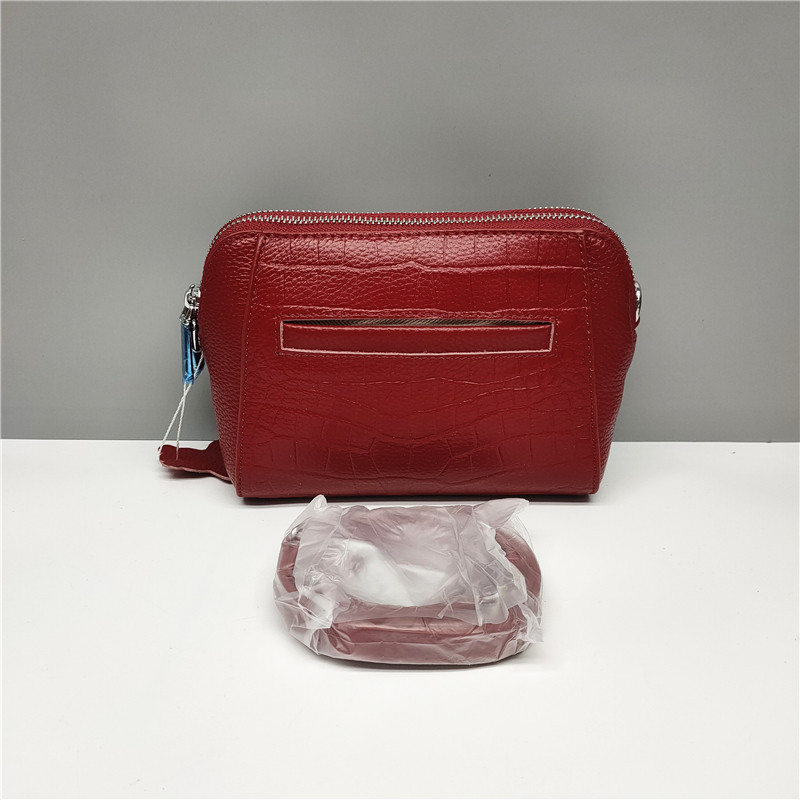 Маленька шкіряна сумка трапеція під фактуру крокодила С01-КТ-4102 Червона, фото 1