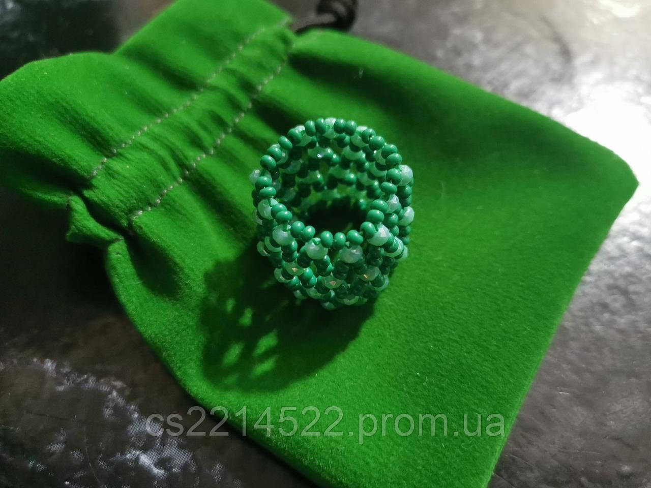 Універсальне кільце з бісеру та намистин — ручна робота, зелене, фото 1