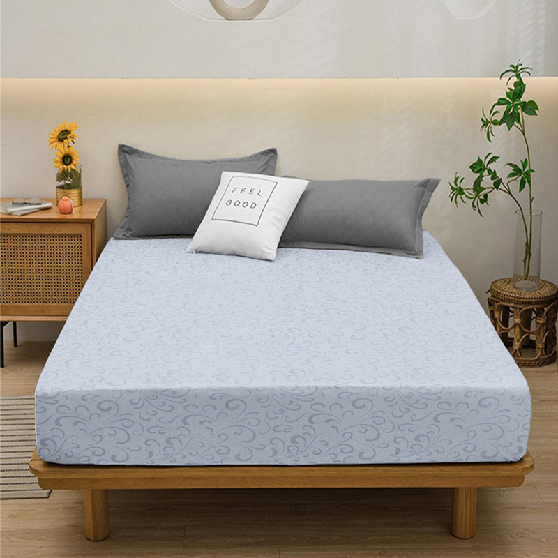 Блакитне однотонне простирадло на гумці односпальне (90*200*25) поліестер мікрофібра з принтом орнамент