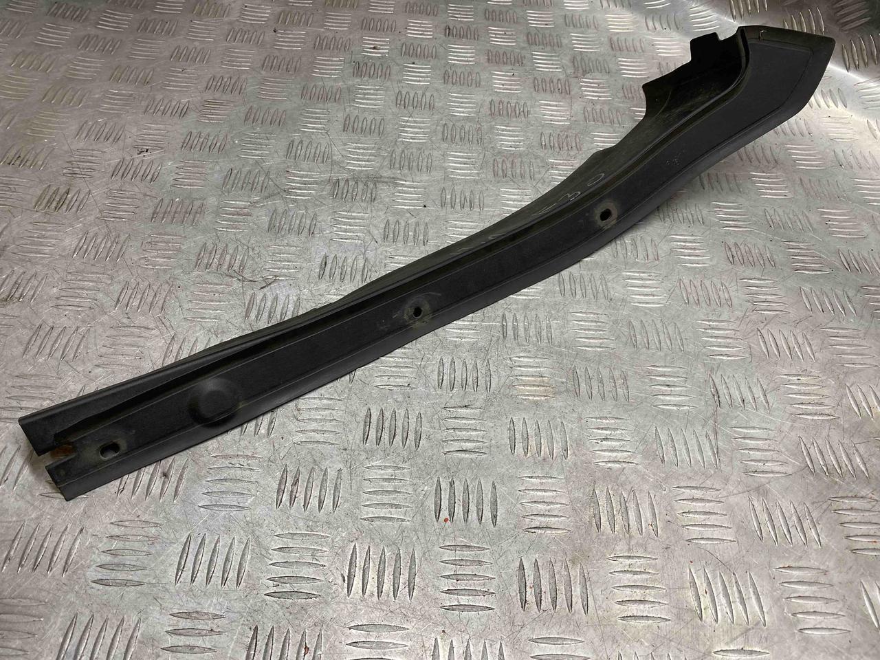 Б/В Ущільнювач крила комплект передній правий/лівий BMW 3 F30 51767264273 / 51767264274, фото 1