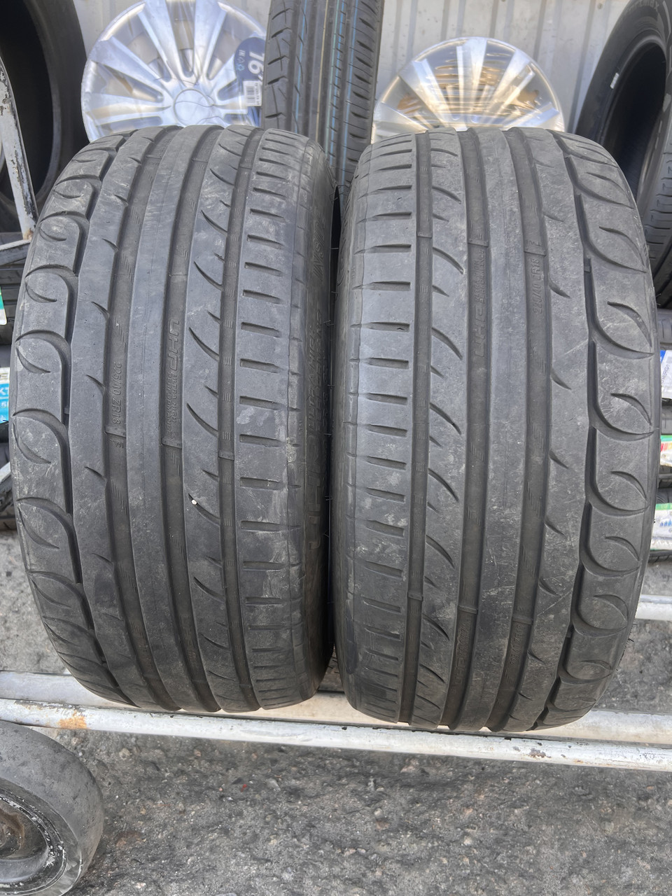 Шини 225 40 R18 Tigar UHP ultra high performance