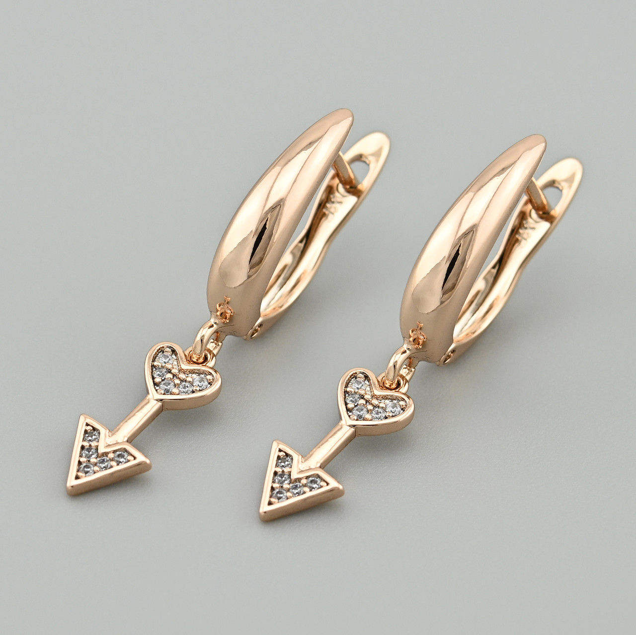 Сережки підвіски Гестія 45264 розмір 31х6 мм білі фіаніти вага 2.7 г позолота 18К, фото 1