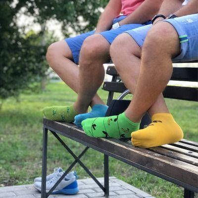 Чоловічі шкарпетки короткі